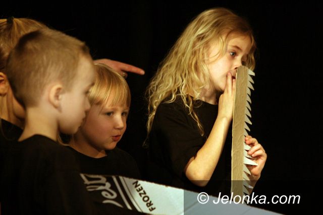 JELENIA GÓRA: Wielka sztuka młodych aktorów – gong na finał