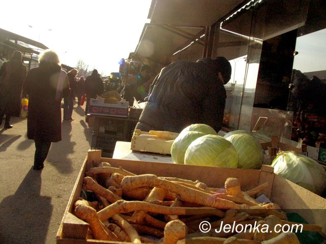 JELENIA GÓRA: Wybuchowa noc na ryneczku