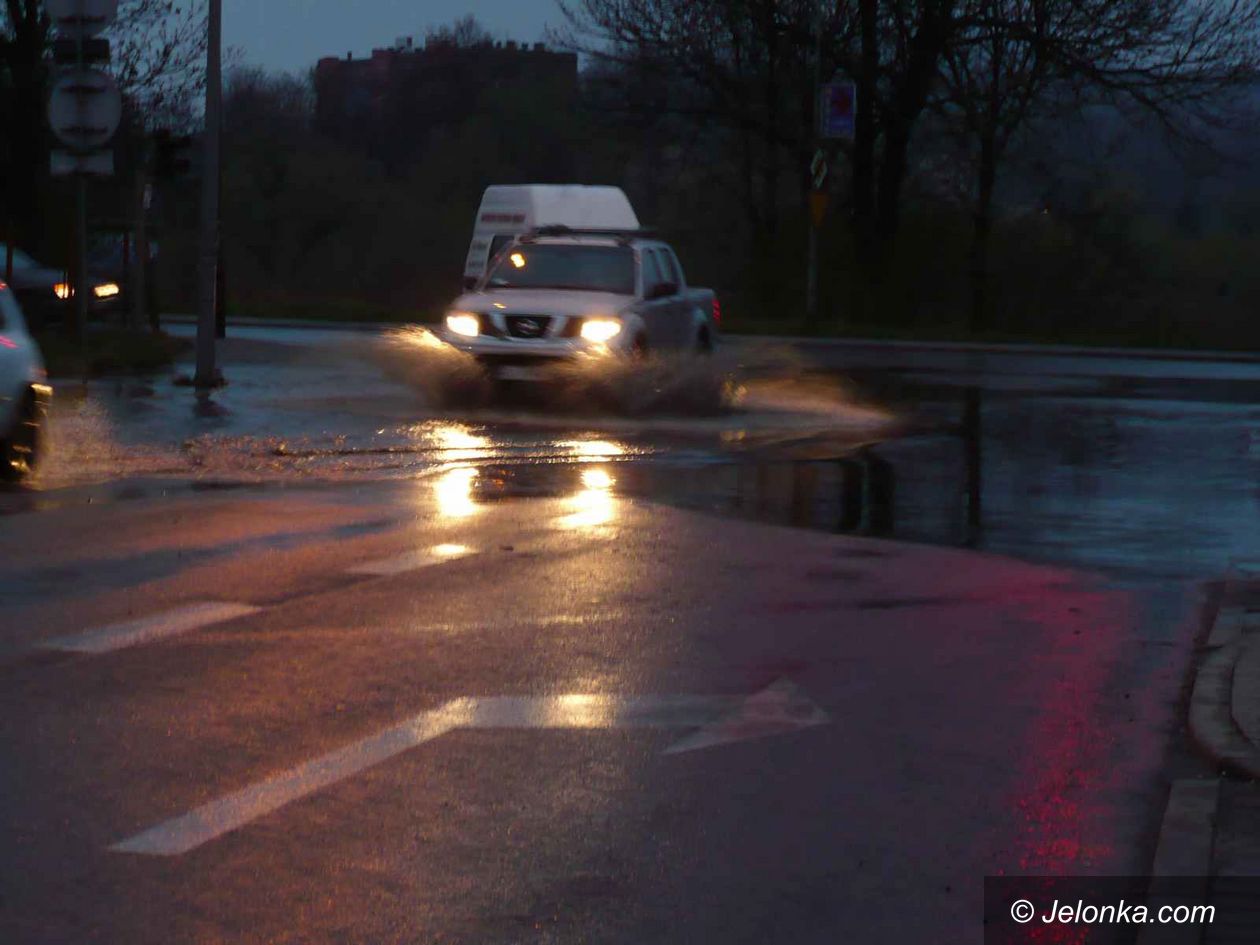 JELENIA GÓRA: Popadało, pozalewało&#8230;