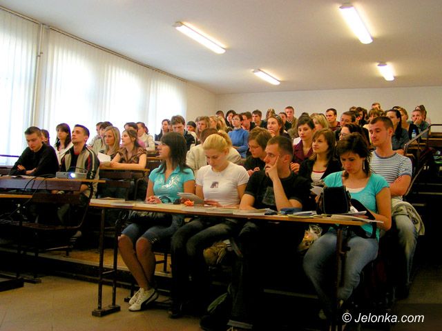 JELENIA GÓRA: Tydzień uniwersyteckich specjalności