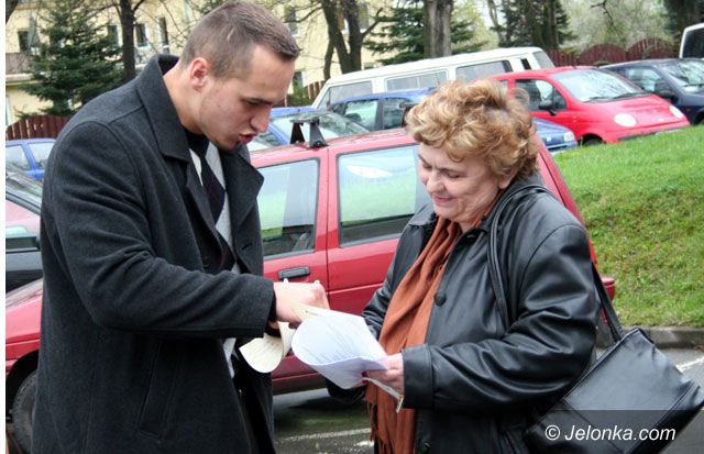 JELENIA GÓRA: PiS zachęca jeleniogórzan do oddania procenta podatku