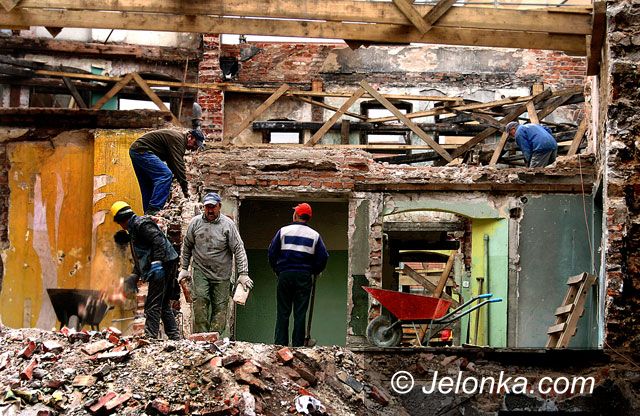 JELENIA GÓRA: Kamieniczki przy ul. Konopnickiej: remont od podszewki