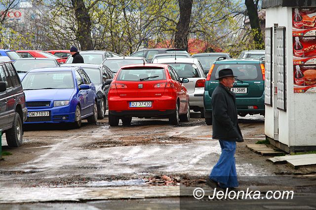 JELENIA GÓRA: Dzikie parkingi do likwidacji