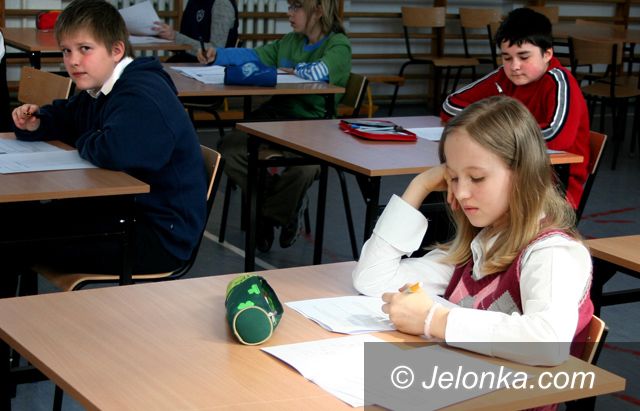 JELENIA GÓRA: Matematyczno–przyrodnicze boje w „trzynastce”