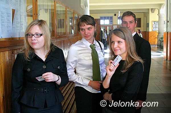 JELENIA GÓRA: A matura&#8230; coraz bliżej – będzie bunt egzaminatorów?