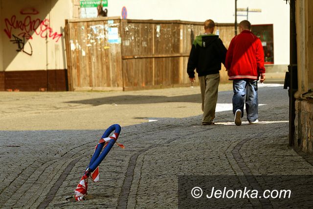 JELENIA GÓRA: W śródmieściu strach się bać