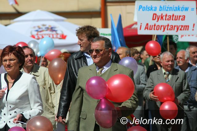 JELENIA GÓRA: Lewica przemaszeruje i pohula