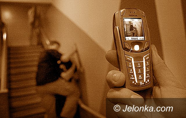 JELENIA GÓRA: Terror na lekcjach