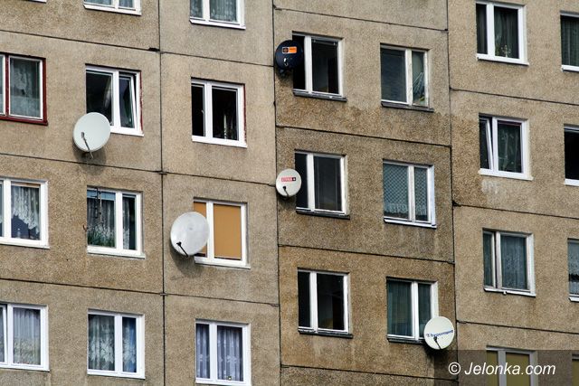JELENIA GÓRA: Nie otwieraj drzwi bandycie!