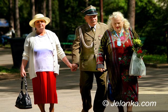 JELENIA GÓRA: Oddali hołd zwycięzcom II wojny światowej