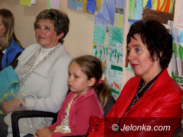 JELENIA GÓRA: Tysiąc pomysłów na portret bohaterki