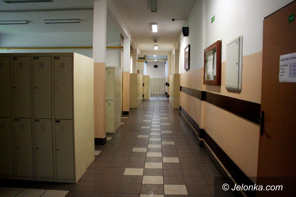 JELENIA GÓRA: Kto się boi „Elektronika”? – głos sprzeciwu dla przeniesienia placówki