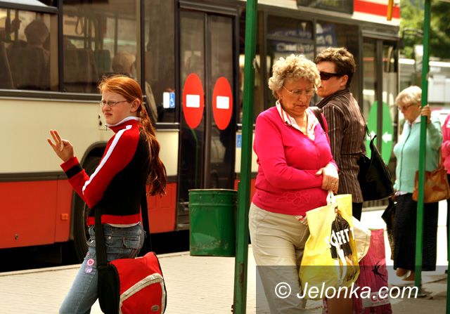 JELENIA GÓRA: Zamiast podwyżek cen w MZK, tańsze przejazdy dla młodzieży