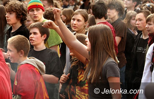 JELENIA GÓRA: Strefa ciszy na placu Ratuszowym