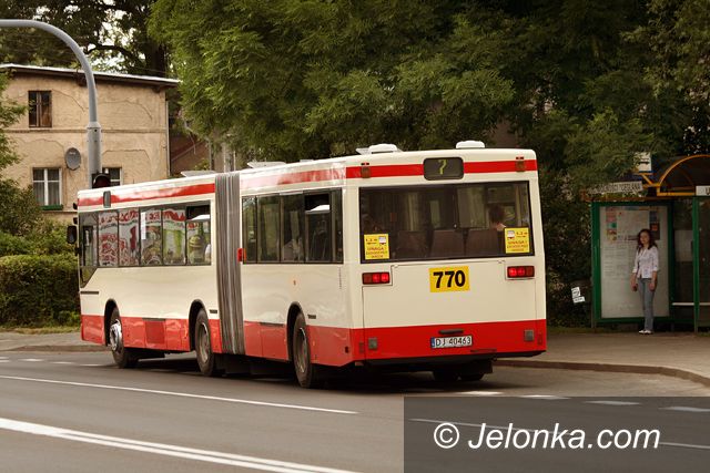 JELENIA GÓRA: Przegubowe „muzeum” robi furorę