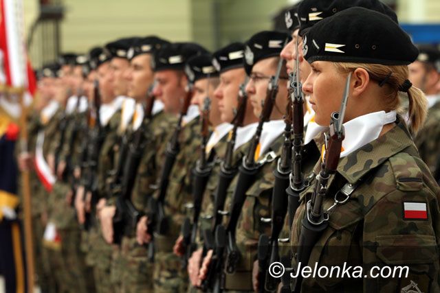 Region Jeleniogórski: Poborowy interes w koszarach