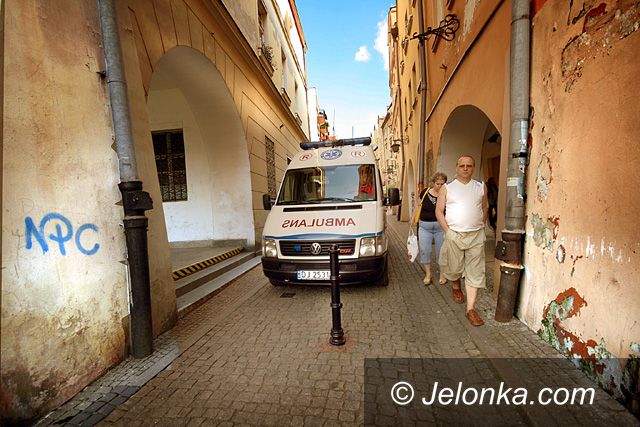 JELENIA GÓRA: Ratownicy chcą więcej pieniędzy i przywilejów
