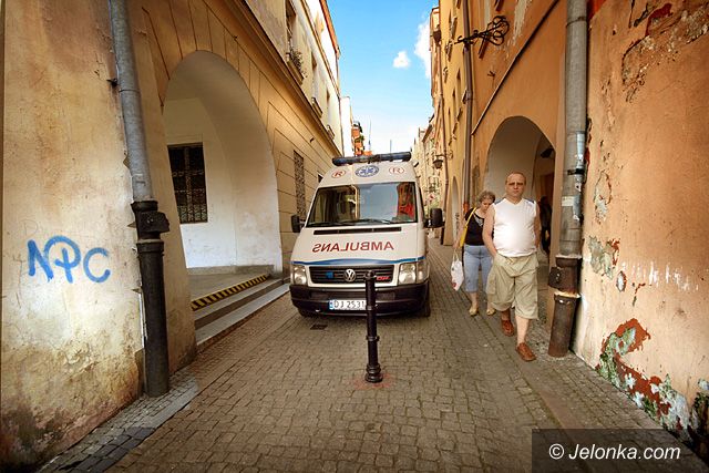 JELENIA GÓRA: Ratownicy chcą więcej pieniędzy i przywilejów