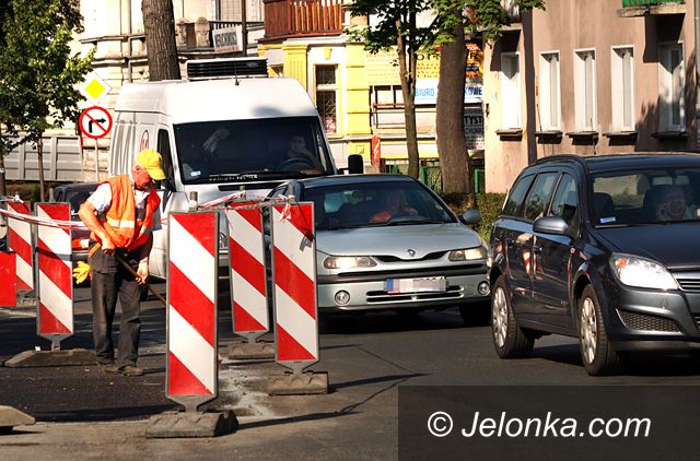 JELENIA GÓRA: Poszerzyli zatłoczone skrzyżowanie