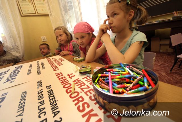 JELENIA GÓRA: Lato w kolorach tęczy z MDK