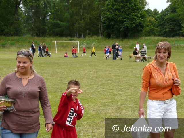 JELENIA GÓRA: Wygrali z liderem w turnieju żaków i zajęli drugie miejsce