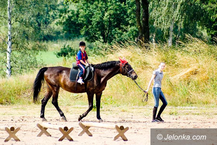 JELENIA GÓRA: Wakacje nie tylko w siodle