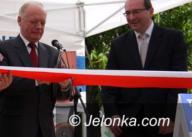JELENIA GÓRA: Większa kasa dla pana starosty