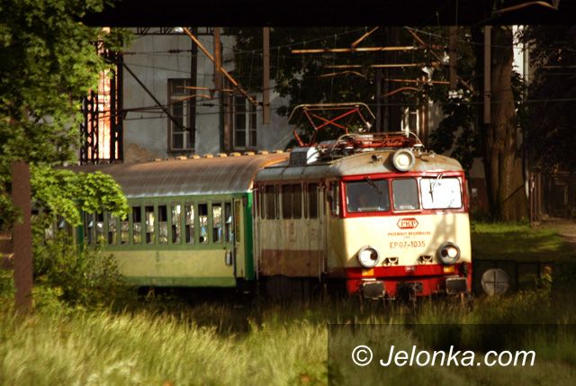 Region Jeleniogórski: Kręte torowisko z Czech do Polski