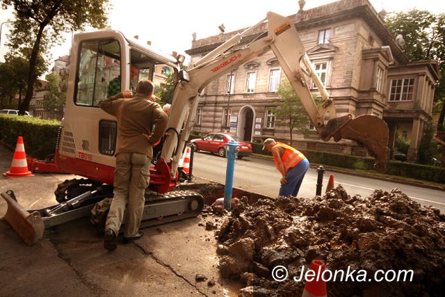 JELENIA GÓRA: Potop w alei Wojska Polskiego