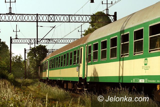 Region Jeleniogórski: Podróżni przeżywają katusze na torach