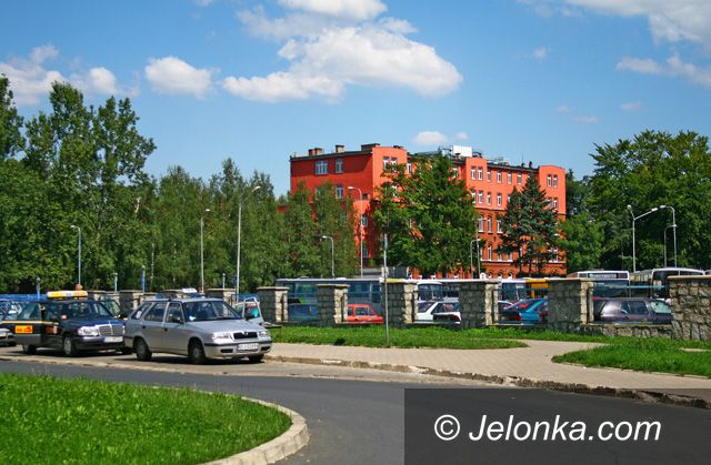 JELENIA GÓRA: W malinowym dworku za pięć milionów złotych