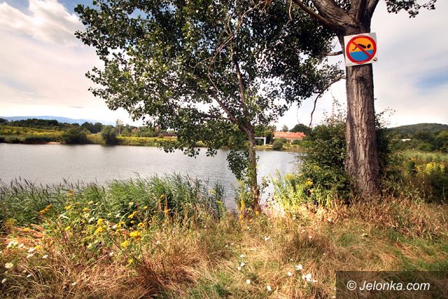 JELENIA GÓRA: Ludzka dzicz na dzikich plażach