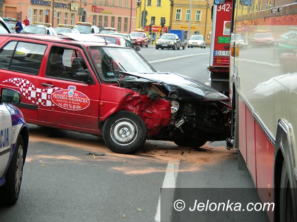 Jelenia Góra: Karambol w centrum miasta