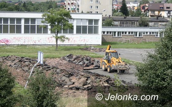 JELENIA GÓRA: Za ponad milion złotych „Budowlanka” dostanie boisko