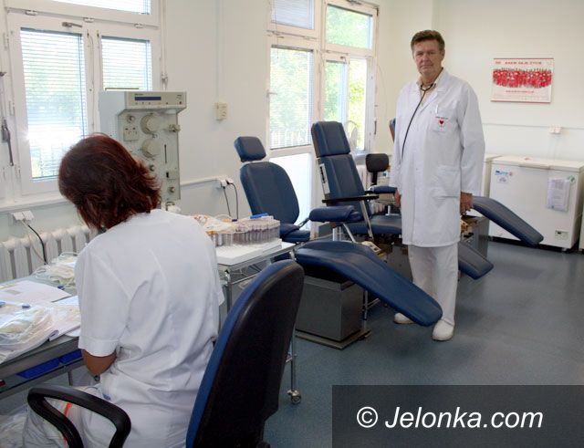 JELENIA GÓRA: Nie bądź żyła, oddaj krew