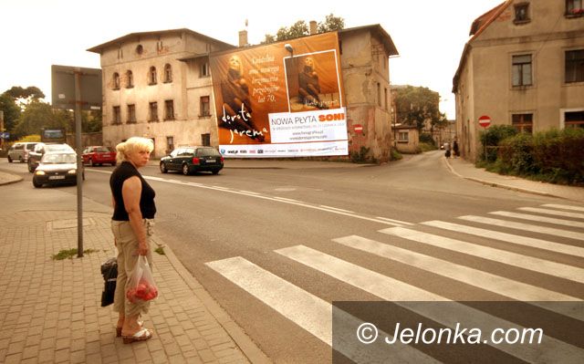 JELENIA GÓRA: Ruina opakowana w przeboje