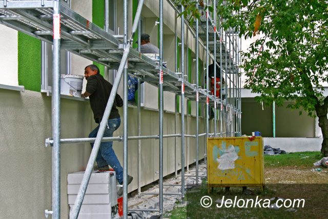 JELENIA GÓRA: Rok szkolny za pasem: fortuna na remonty