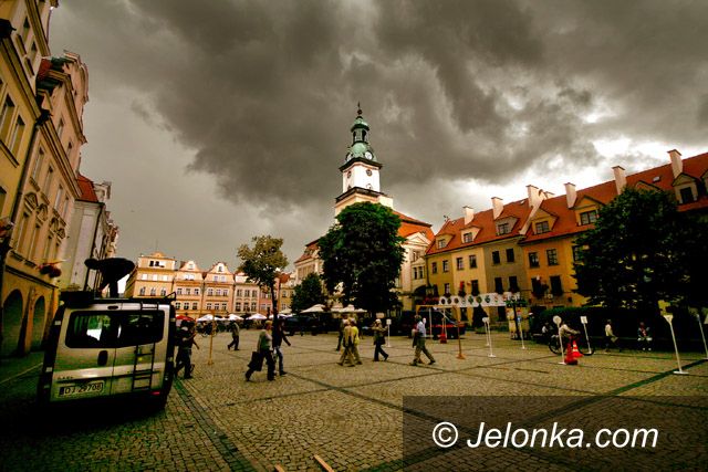 JELENIA GÓRA: Śródmieście nocą będzie jak w aureoli