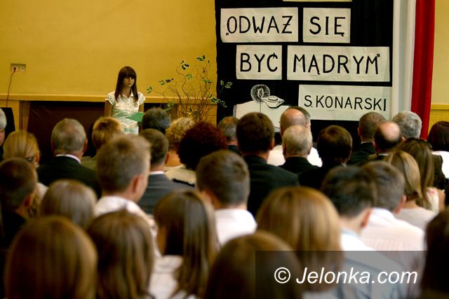 JELENIA GÓRA/KRAJ: Kuratoria pójdą w odstawkę?