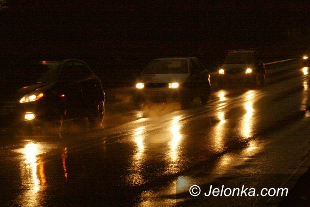 REGION JELENIOGÓRSKI: Coraz ciemniej: załóż odblask!