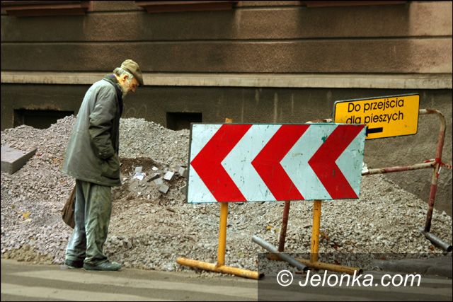 JELENIA GÓRA: Remonty chodników i ulic kosztują fortunę