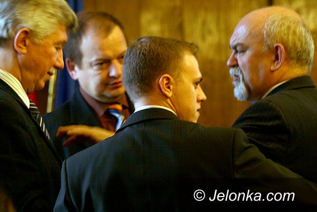 JELENIA GÓRA: Między młotem a kowadłem – będą dwie galerie?