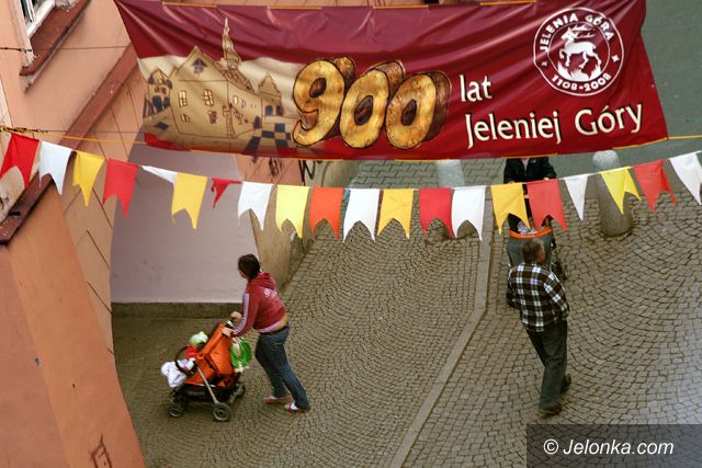 JELENIA GÓRA: Promocja jubileuszu (nie) na medal