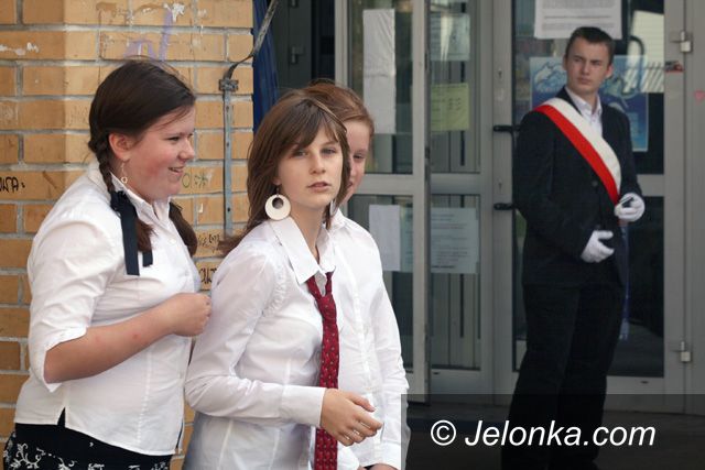 JELENIA GÓRA: Znaczące nagrody na poprawę nauczycielskich nastrojów