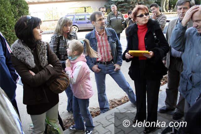 JELENIA GÓRA: Nabici w dawne koszary