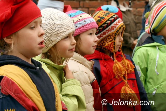 JELENIA GÓRA: Sześciolatki do szkoły marsz!
