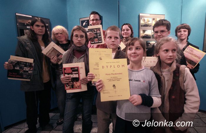 JELENIA GÓRA: Fotografia młodych rządzi