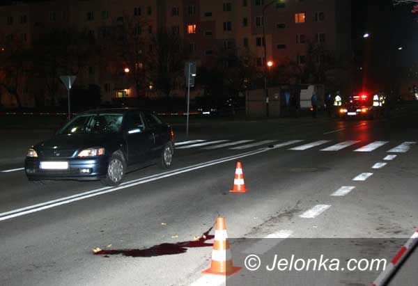 JELENIA GÓRA: Śmierć na pasach