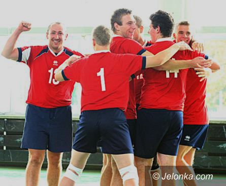 Jelenia Góra: Siatkarze sprawią prezent na święta?