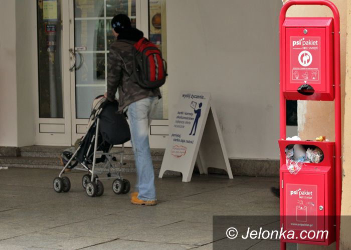 JELENIA GÓRA: Zamiast psiej kupy – mnóstwo śmieci